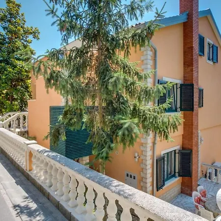Magnolia - Magnolia By Interhome Mali Losinj